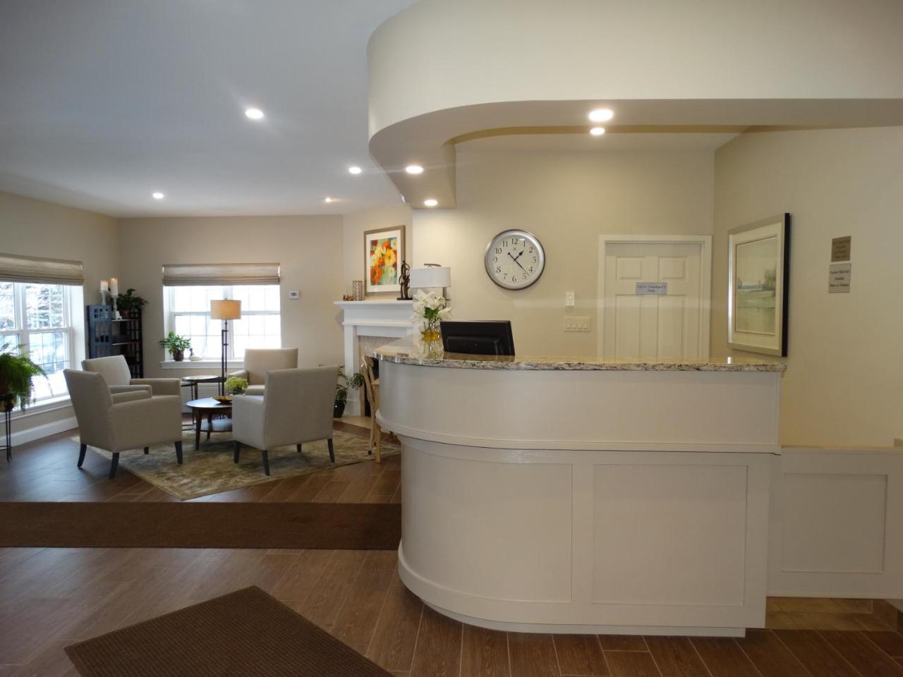 Amsterdam Inn & Suites Sussex Esterno foto